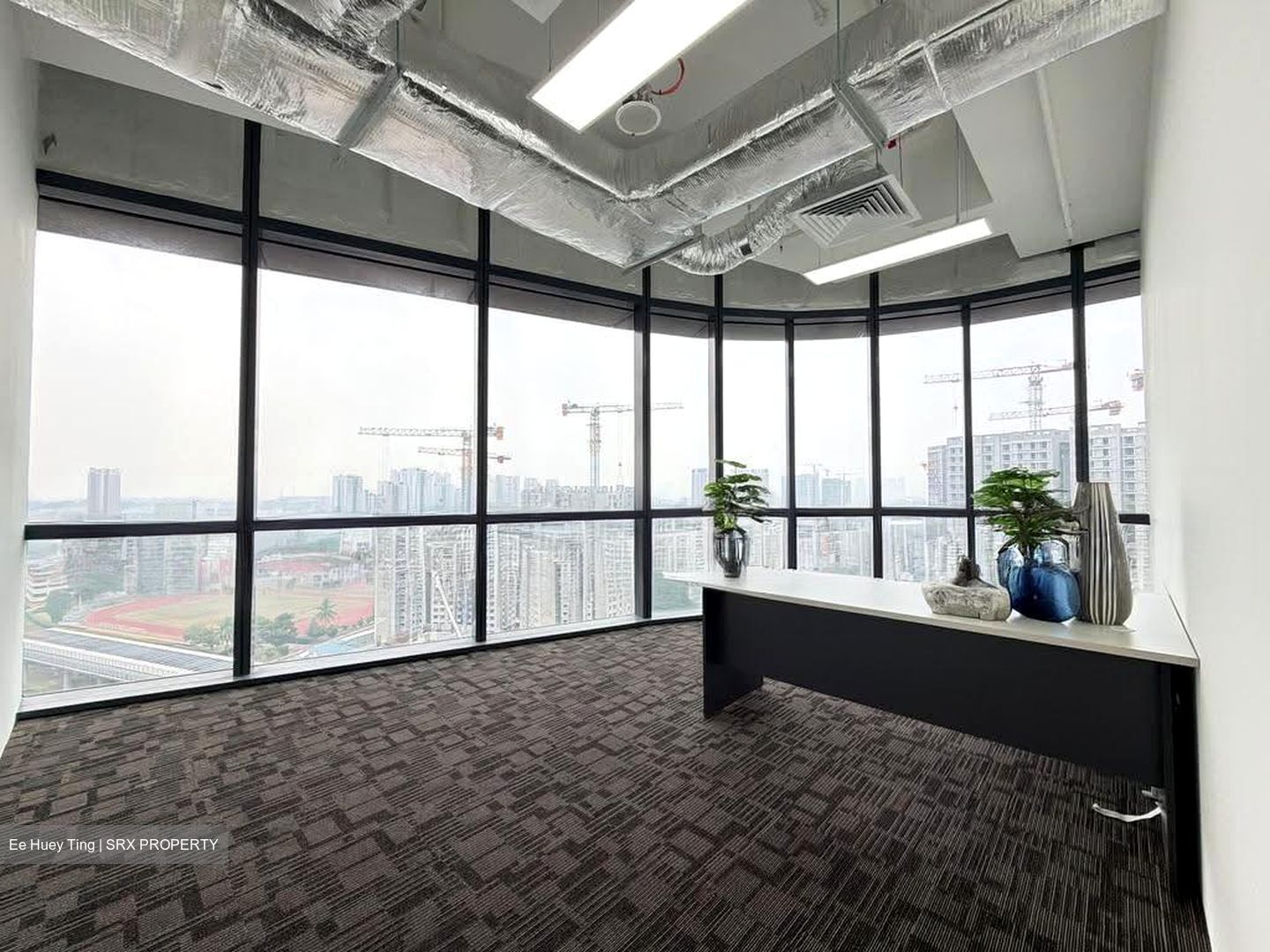 Woods Square (D25), Office #616394021